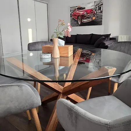 Comfort 2-room 10 Min To Parliament And Old Town Appartement *